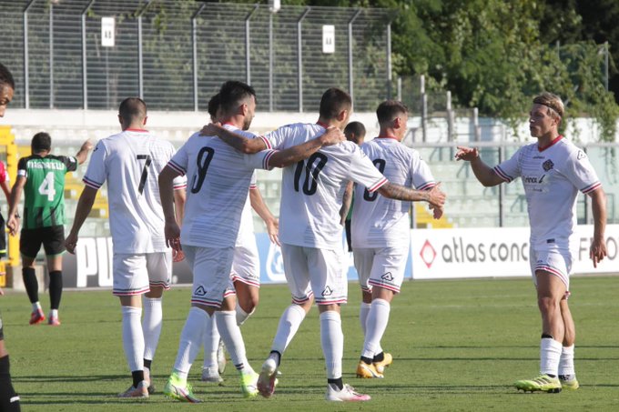 La Cremonese fa tris: è quarta. Crotone: Marino, un punto in 7 partite preview