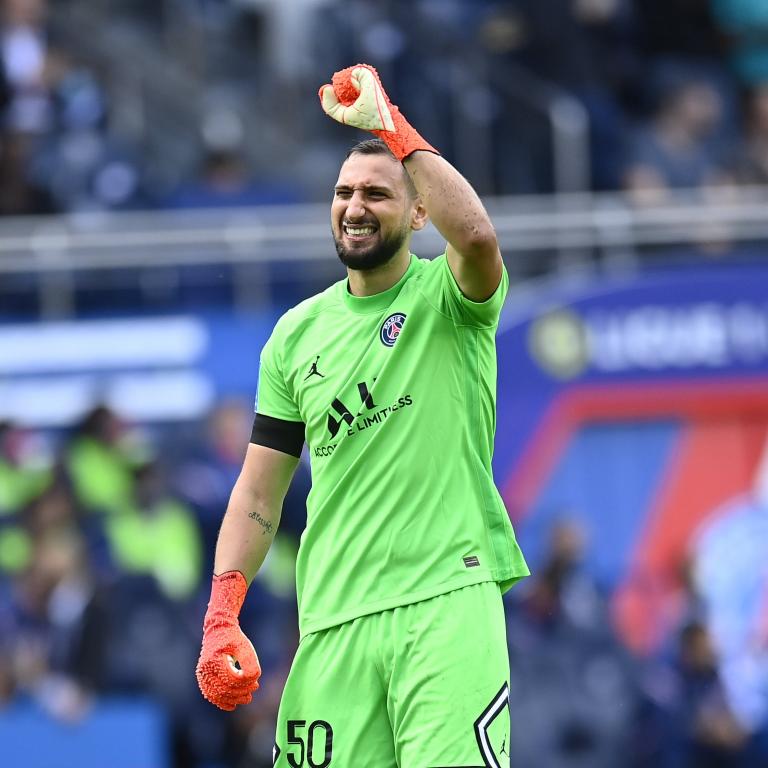 Donnarumma: “Che orgoglio essere stato eletto miglior portiere dell’anno. E’ stato un anno incredibile” Donnarumma: “Che orgoglio essere stato eletto miglior portiere dell’anno. E’ stato un anno incredibile”