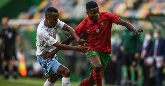 Ufficiale: è Nuno Mendes l’acquisto finale del PSG article-post