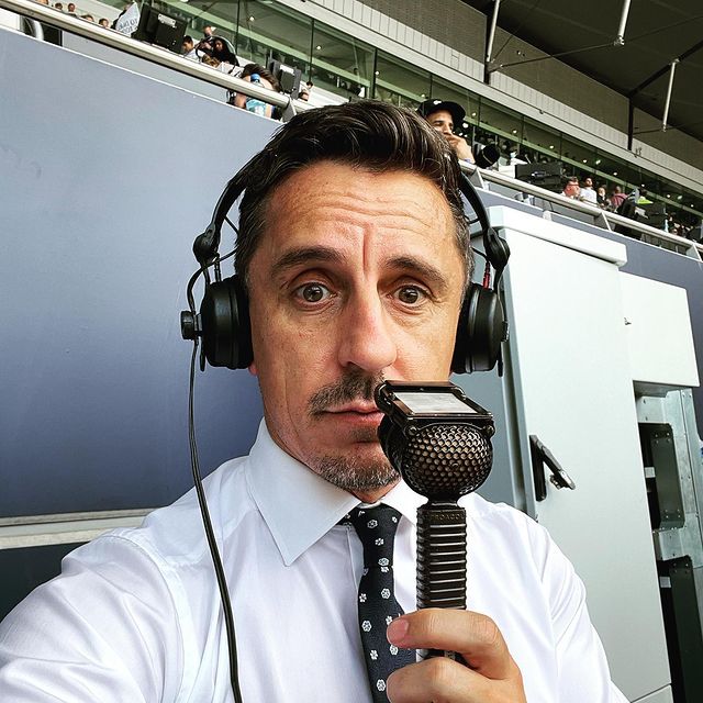 Gary Neville su Ronaldo: “Troppo plateale quando si arrabbia, Solskjaer deve parlargli” article-post