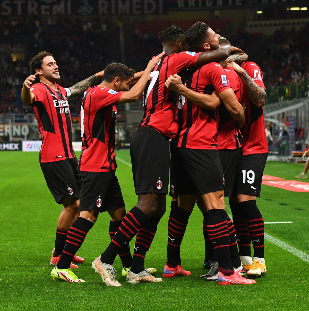 Inarrestabile Milan: Ibra e Kessie (rigore), accorcia El Shaarawy. 2-1 alla Roma. Espulso Theo Hernandez article-post