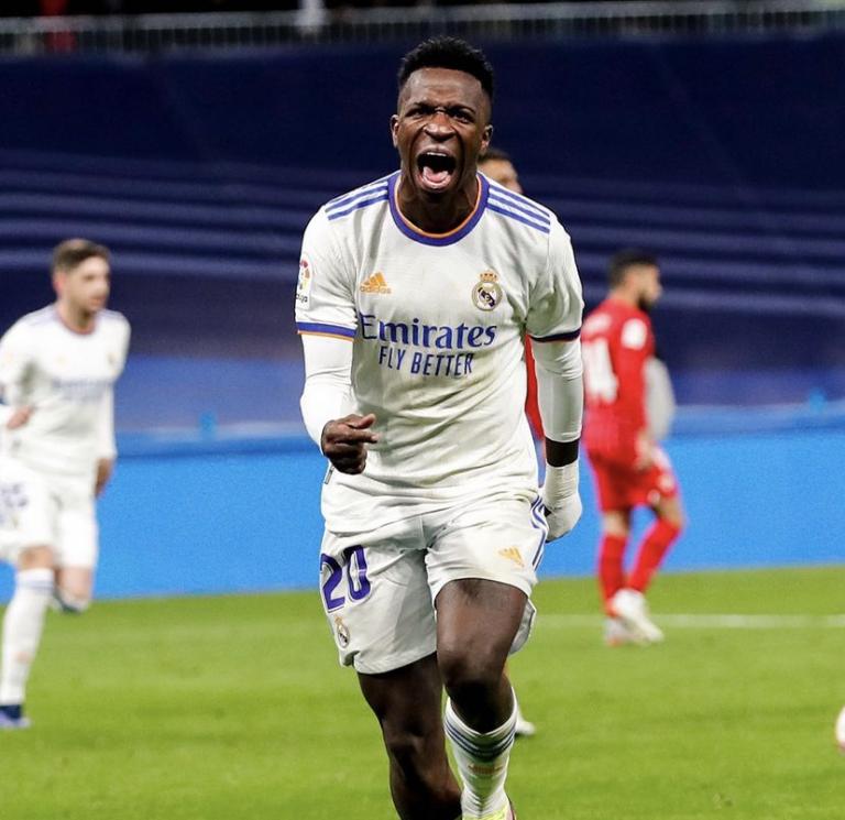 Vinicius Jr beffa il Siviglia nel finale: vince il Real in rimonta (2 1) Vinicius Jr beffa il Siviglia nel finale: vince il Real in rimonta (2 1)