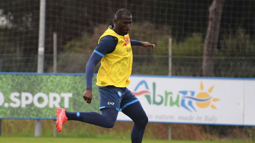 Giuntoli contestato per Koulibaly, il ds si difende “Non è dipeso da noi” preview