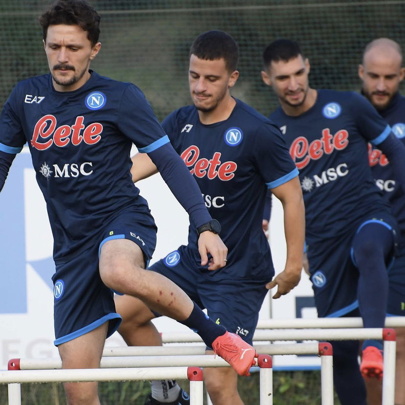 Napoli, solo palestra per Rrhamani. Politano e Mario Rui hanno svolto le prime terapie. Il report preview