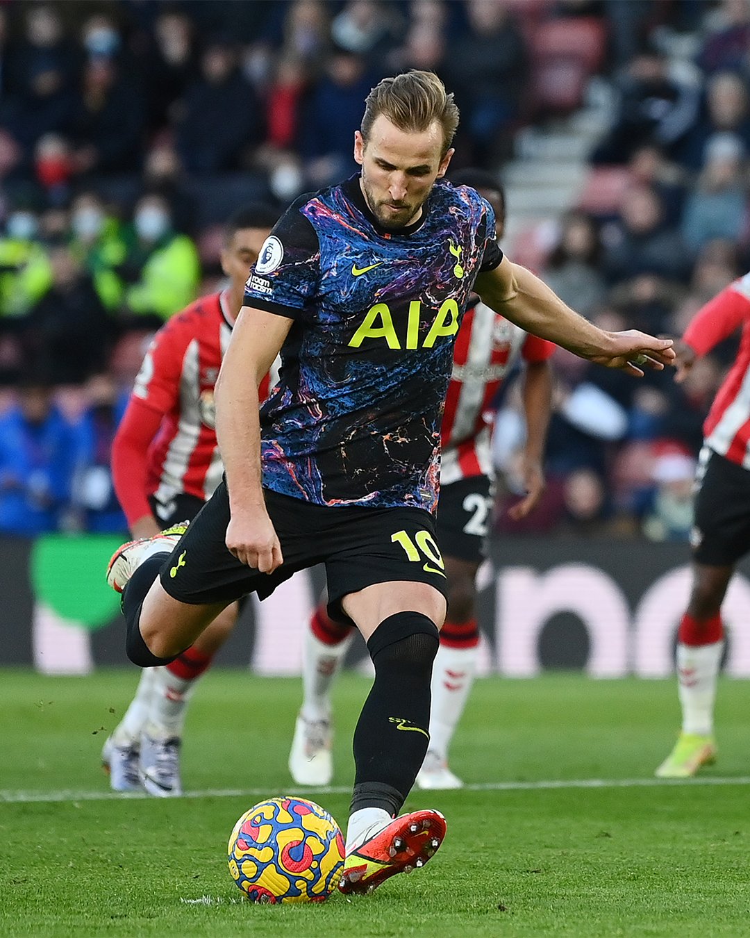Kane lancia il Tottenham in vetta alla Premier: 1-0 al Wolverhampton. Assist di Perisic article-post