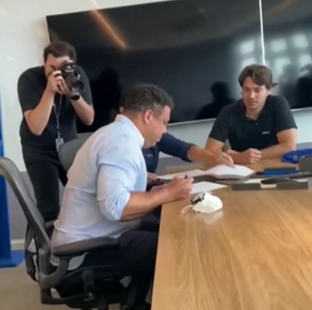 Ronaldo diventa proprietario del Cruzeiro, il club che lo ha lanciato: “Lo riporterò in alto” preview