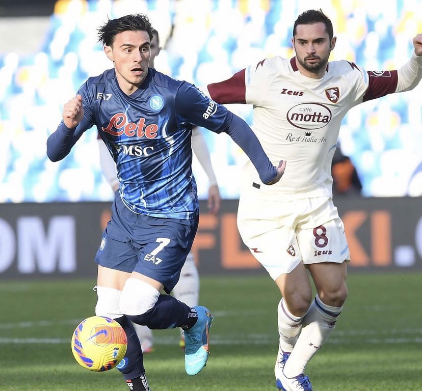 Poker del Napoli sulla Salernitana, lo Spezia si aggiudica il derby contro la Samp. Torino-Sassuolo 1-1 preview