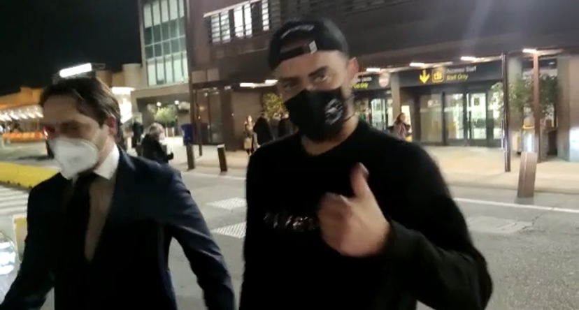 Fiorentina, l’arrivo di Cabral in aeroporto. Il video preview