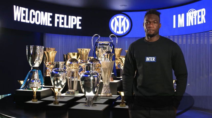 Caicedo si presenta: “Inzaghi ha fatto di tutto per avermi all’Inter, sono a disposizione e voglio fare bene” preview