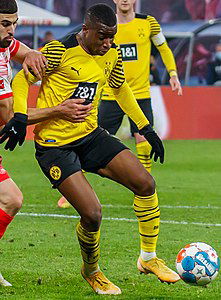 Agente Moukoko: “Non è così scontato il rinnovo con il Borussia Dortmund, ha bisogno di giocare di più” preview