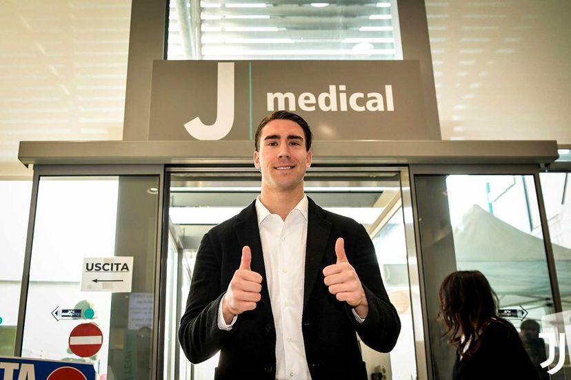 Juventus, il contratto di Vlahovic depositato in Lega preview