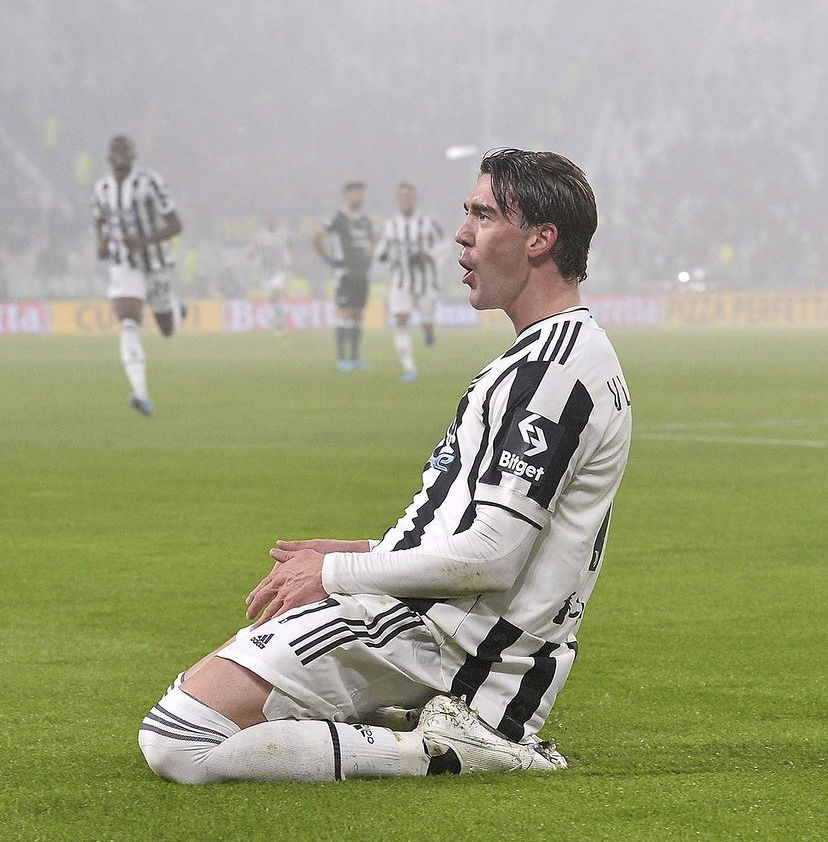 Vlahovic apre, Zakaria chiude: è subito la Juve vestita di nuovo (2-0) preview