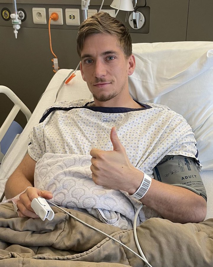 Praet operato al piede destro: intervento perfettamente riuscito preview