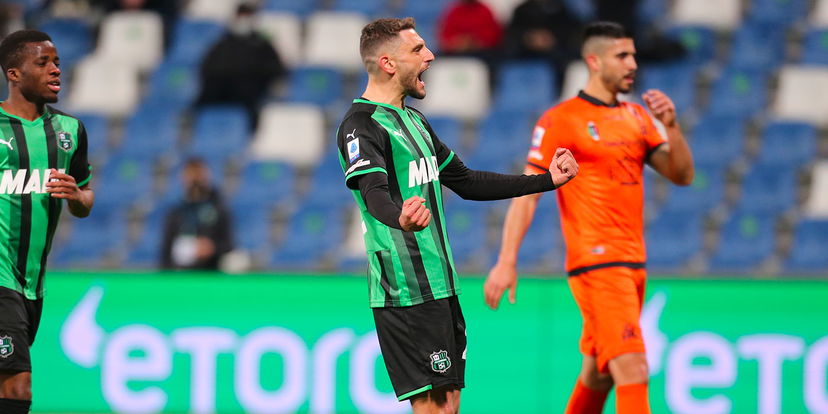 Sassuolo, tre schiaffi al Milan: 3-1 all’intervallo (Defrel-Frattesi-Berardi-Giroud) preview