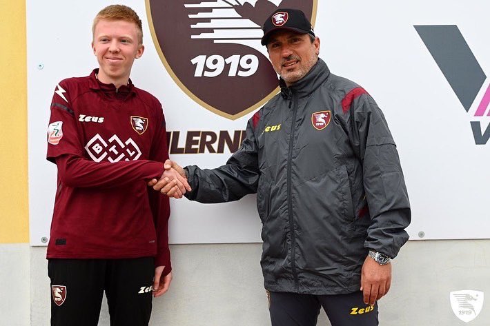 Arrivato in Italia a causa della guerra, si allenerà con la Primavera della Salernitana: la storia di Smalko preview