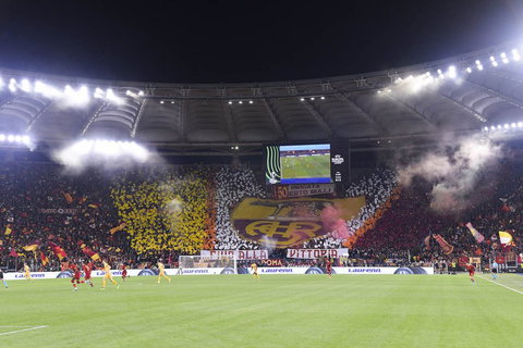 Caos derby, la Curva Sud prende posizione: “Se la gara sarà lunedì i gruppi organizzati non entreranno” preview