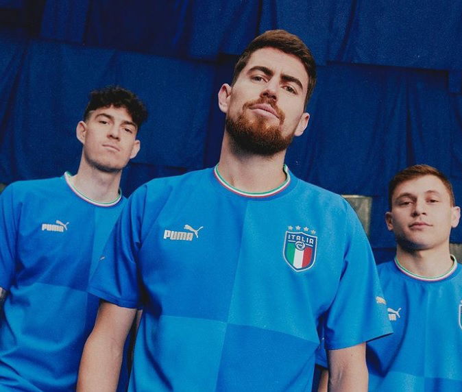 Italia, Puma presenta il nuovo kit casalingo article-post