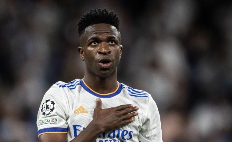 Vinicius prende la 7 di Ronaldo: “Sono grato al club. Mi ispiro a CR7” preview