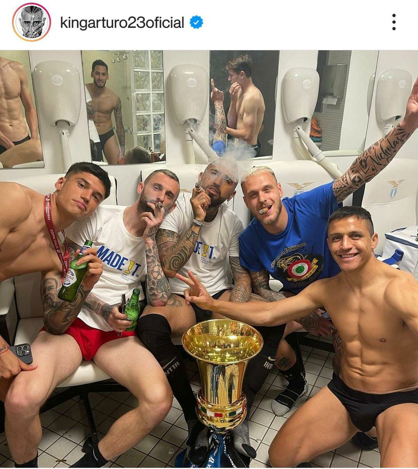 Vidal esulta: è il giocatore cileno più vincente con 23 trofei conquistati preview