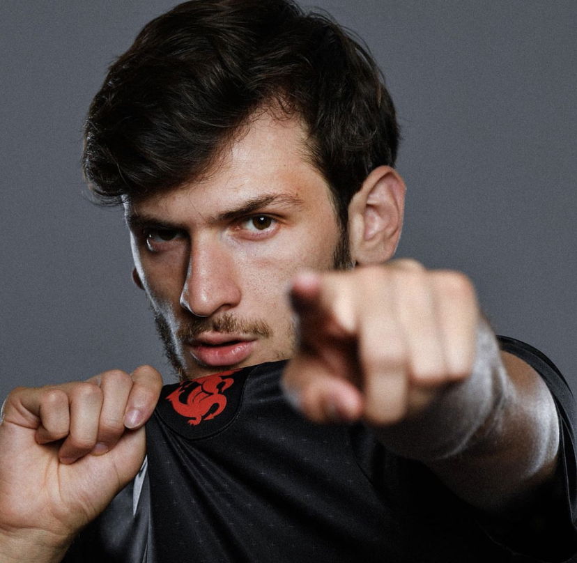 Ag. Kvaratskhelia rivela: “C’era l’accordo con la Juve, poi Paratici andò via” preview