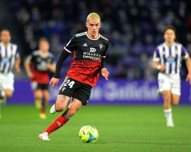 SERGIO CAMELLO, UN CENTRAVANTI DALLA CATTIVERIA LUCIDA preview