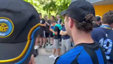 Cresce l’attesa per Lukaku, tifosi impazienti davanti al CONI. Il video preview