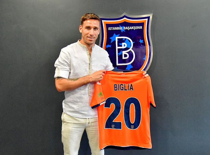 Lucas Biglia dice addio al calcio giocato: “Ritiro forzato, ora farò il corso da allenatore” preview