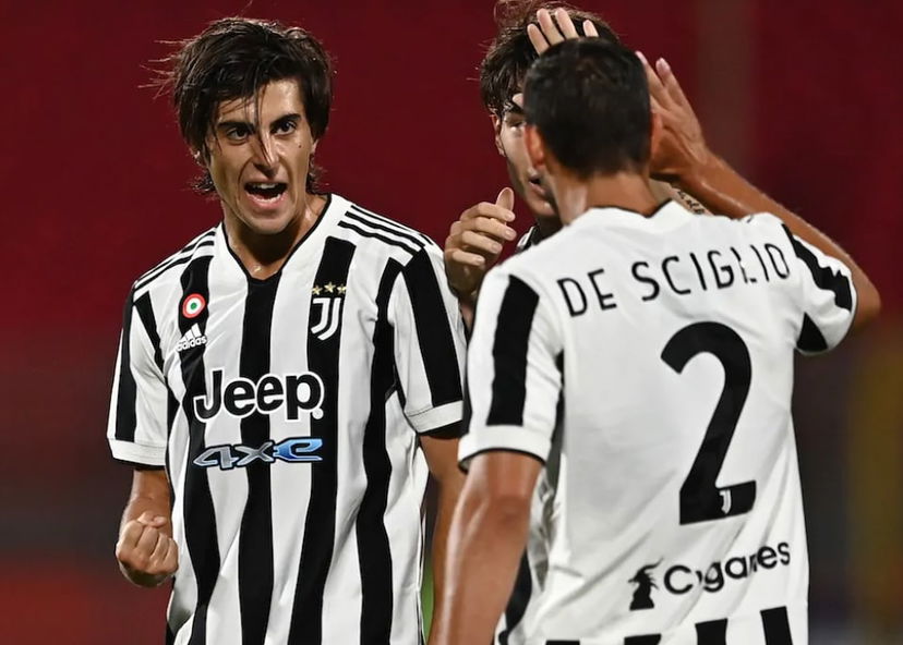 L’indiscrezione: Lecce, possibile un’operazione con la Juve. Piace Ranocchia preview