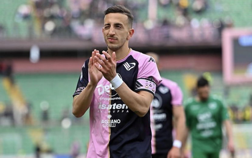 Palermo, Accardi si presenta: “Crediamo nella Serie A, darò tutto per raggiungerla” preview