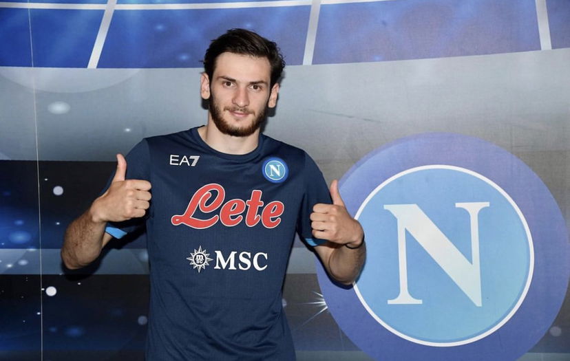 Napoli, Lobotka sui nuovi: “Kvara mi ha impressionato, somiglia a Insigne. Ostigard e Kim hanno grande agonismo” preview