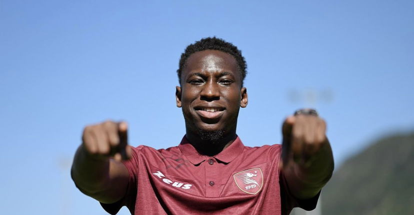 Salernitana, Sambia si presenta: “Felice di essere qui. Voglio crescere insieme alla squadra” preview