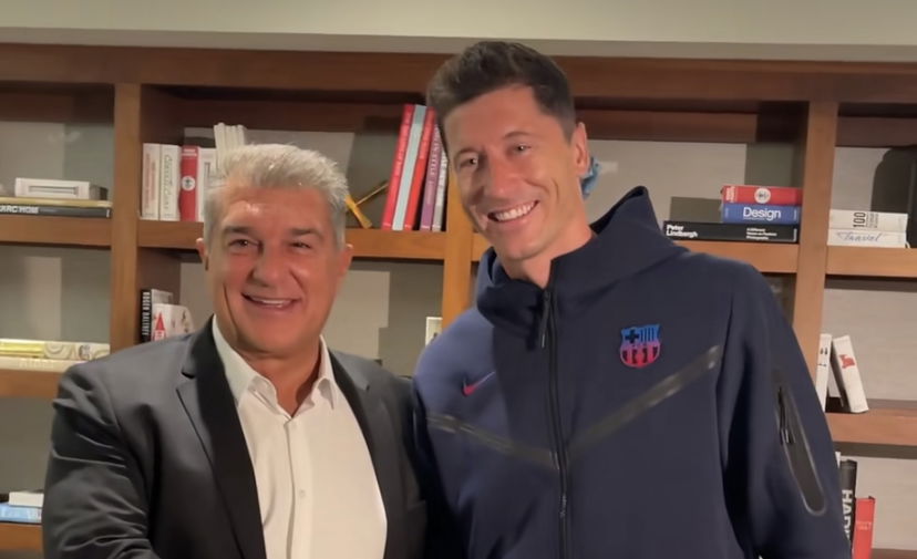 Laporta presenta Lewandowski: “Ha fatto sforzi enormi per essere qui. Rimettiamo il Barcellona al centro del mondo” preview