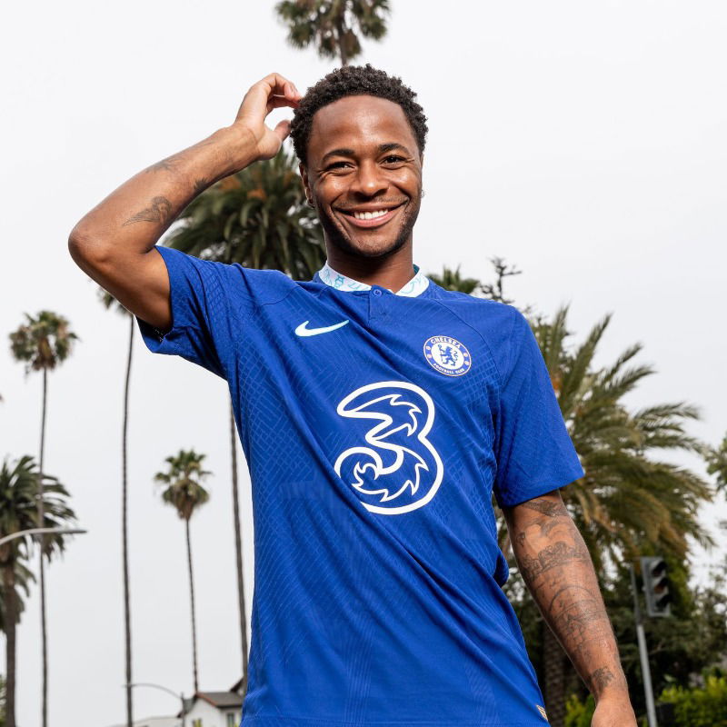 Ufficiale: Sterling è un nuovo giocatore del Chelsea preview
