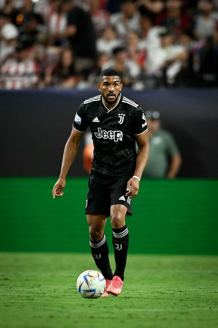 Il report della Juventus sulle condizioni di Bremer: “Lesione di basso grado del bicipite femorale della coscia sinistra” preview