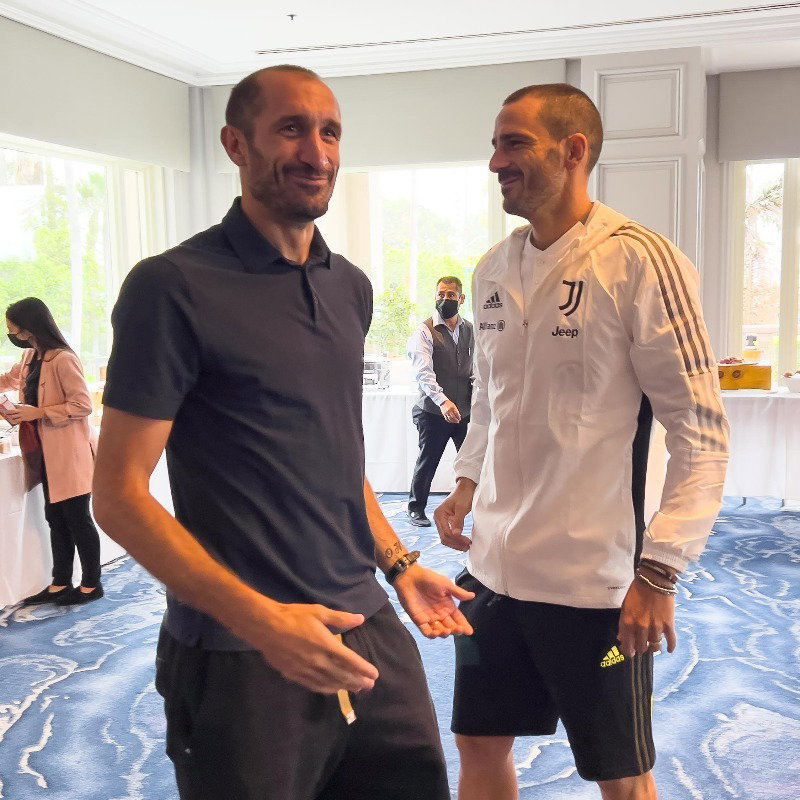 Chiellini fa visita alla Juve a Los Angeles: “Starò qualche giorno con gli amici. Questa squadra mi piace” preview