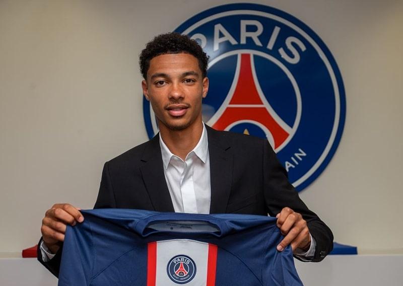 Ekitike si presenta al PSG: “Convinto di aver fatto la scelta giusta, vi mostrerò cosa so fare” article-post