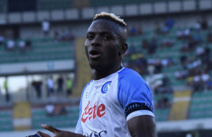 Napoli, Osimhen svolge parte del lavoro in gruppo, terapie per Simeone. Il report preview