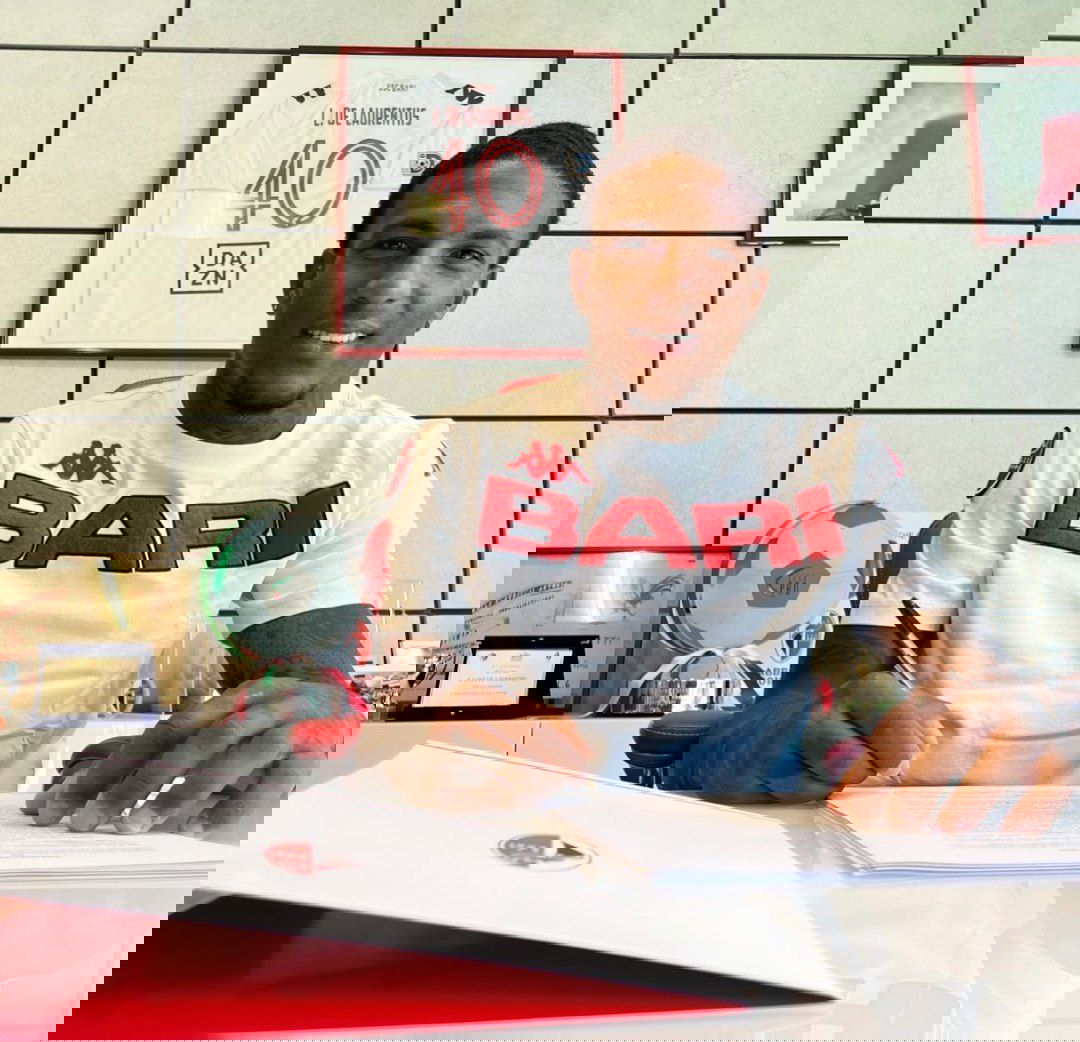 Parma-Bari 2-2: spettacolo vero, prodezze di Man e Folorunsho article-post