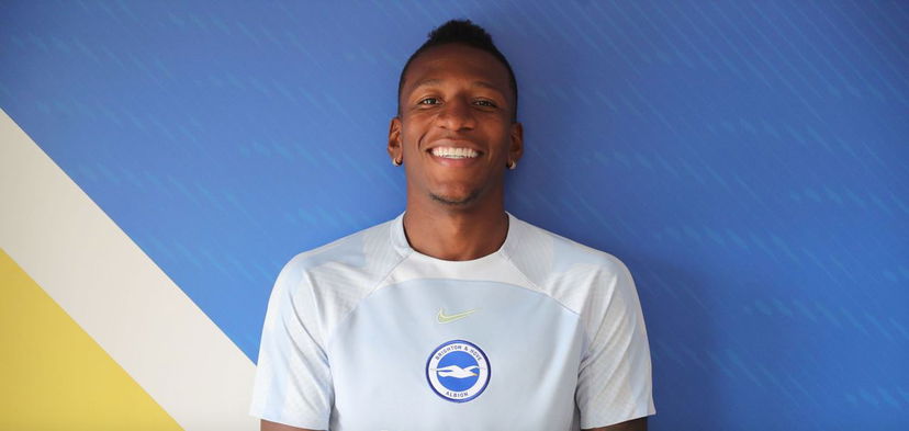 Ufficiale: Estupinian passa dal Villarreal al Brighton preview