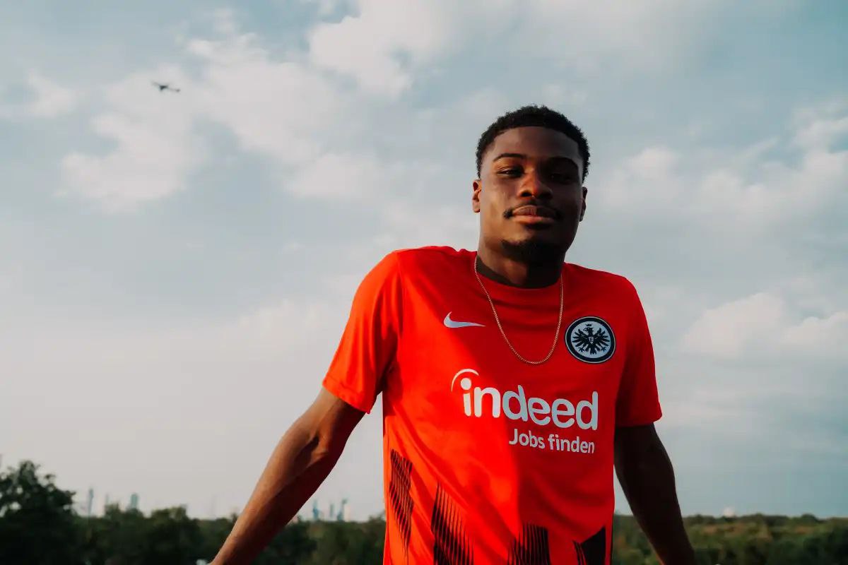 Ufficiale: Dina Ebimbe dal PSG all’Eintracht, sarà il sostituto di Kostic article-post