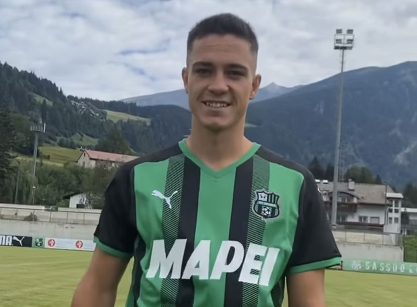 Raspadori, il saluto del Sassuolo: “Saremo sempre la tua famiglia. Ti vogliamo bene” preview