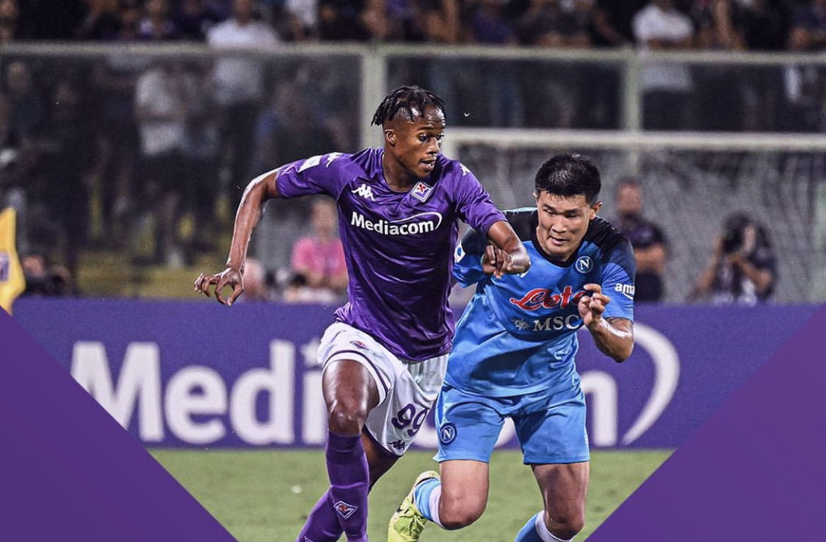 Kim prepara l’addio: tolti i riferimenti sul Napoli sui social article-post