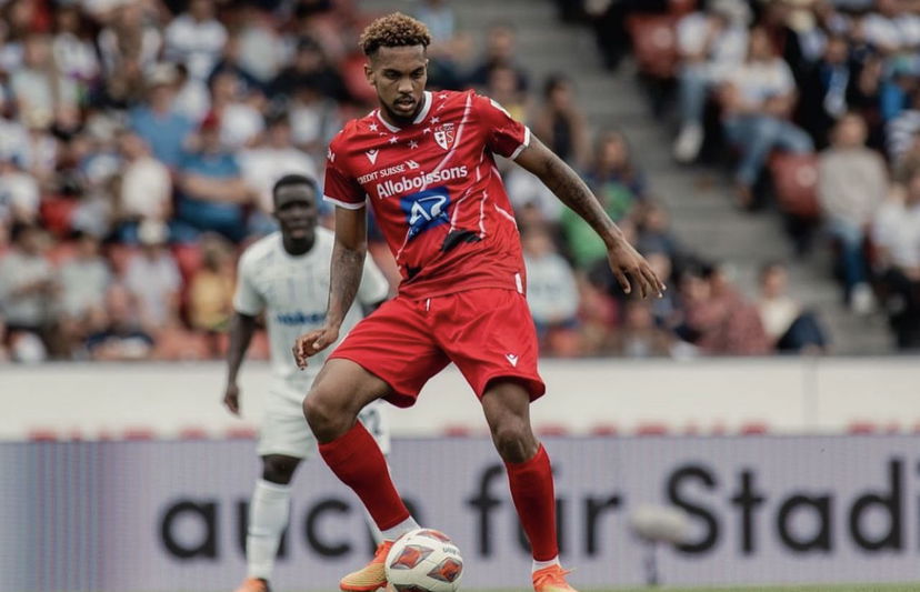 Esclusiva: Lecce, contatti con il Sion per il difensore centrale Saintini preview