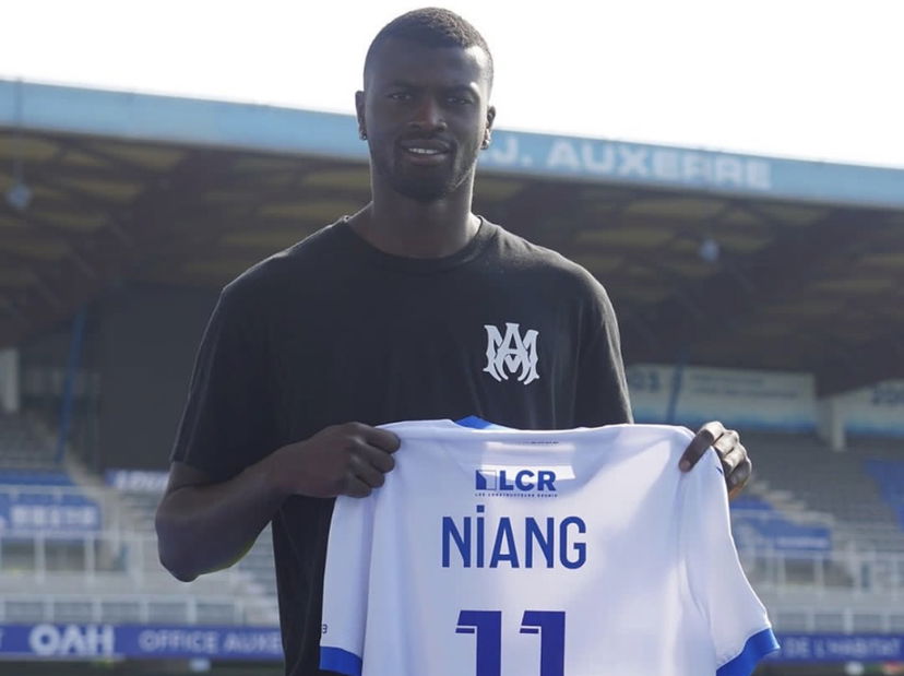 Ufficiale: M’Baye Niang riparte dall’Auxerre preview