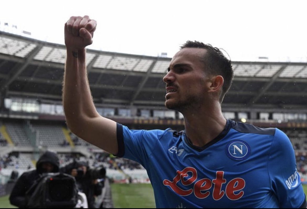 Fabian Ruiz saluta il Napoli: “Orgoglioso di aver indossato la maglia azzurra, qui il calcio non è solo sport” article-post