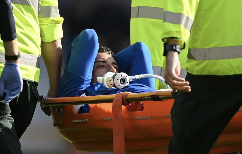 Everton, frattura del perone per Godfrey: starà fuori 3 mesi preview