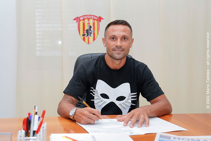 Ora è anche ufficiale: Ciano va al Benevento, Insigne al Frosinone article-post