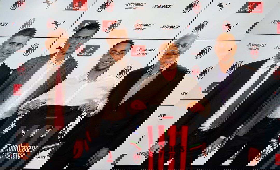 Pioli su Dest: “É il sostituto di Florenzi, ma può giocare in altri ruoli” article-post