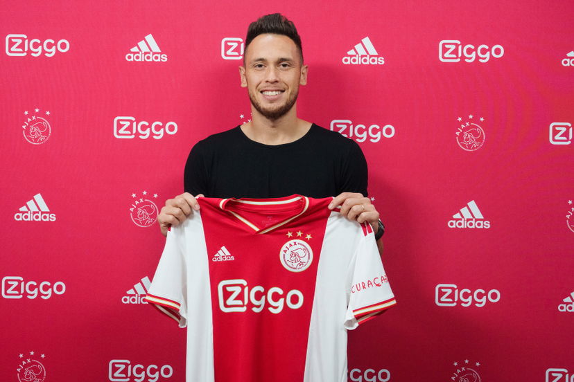 Ufficiale: dopo l’impasse, Ocampos è un nuovo giocatore dell’Ajax preview