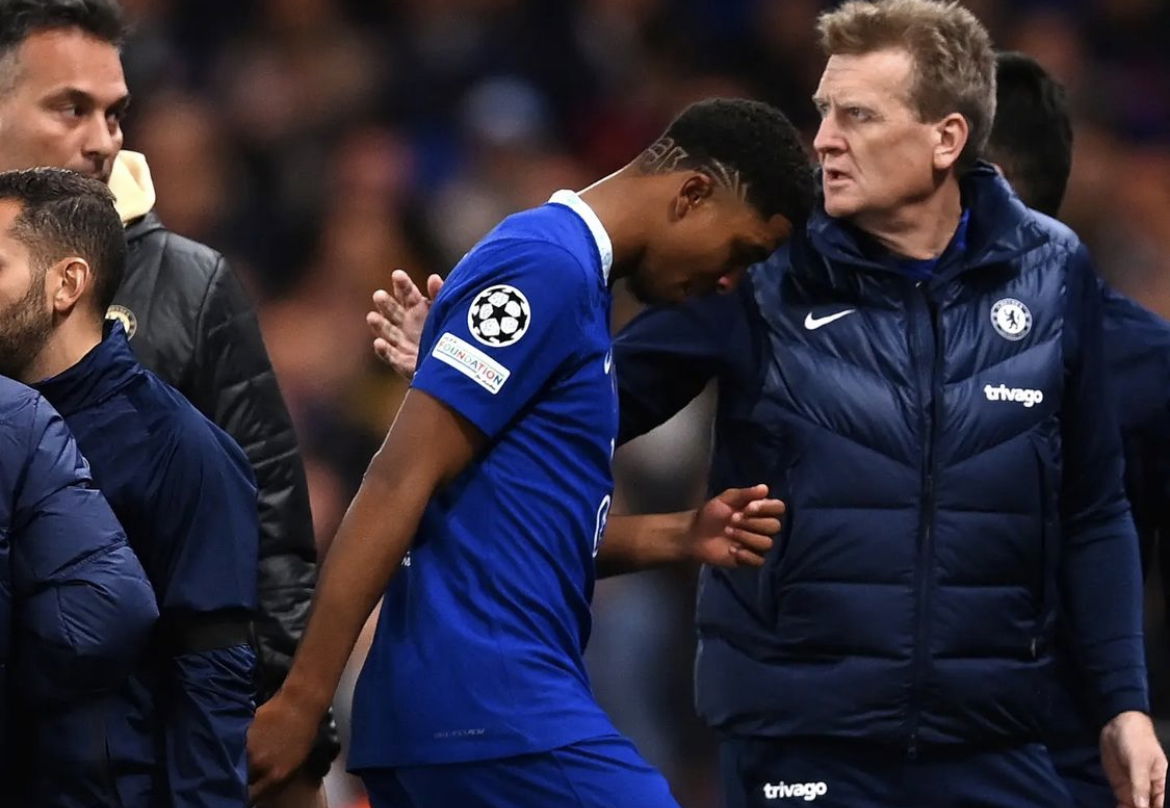 Chelsea, Potter: “Infortunio di Fofana meno grave del previsto. Possibile la sua presenza al Mondiale” article-post